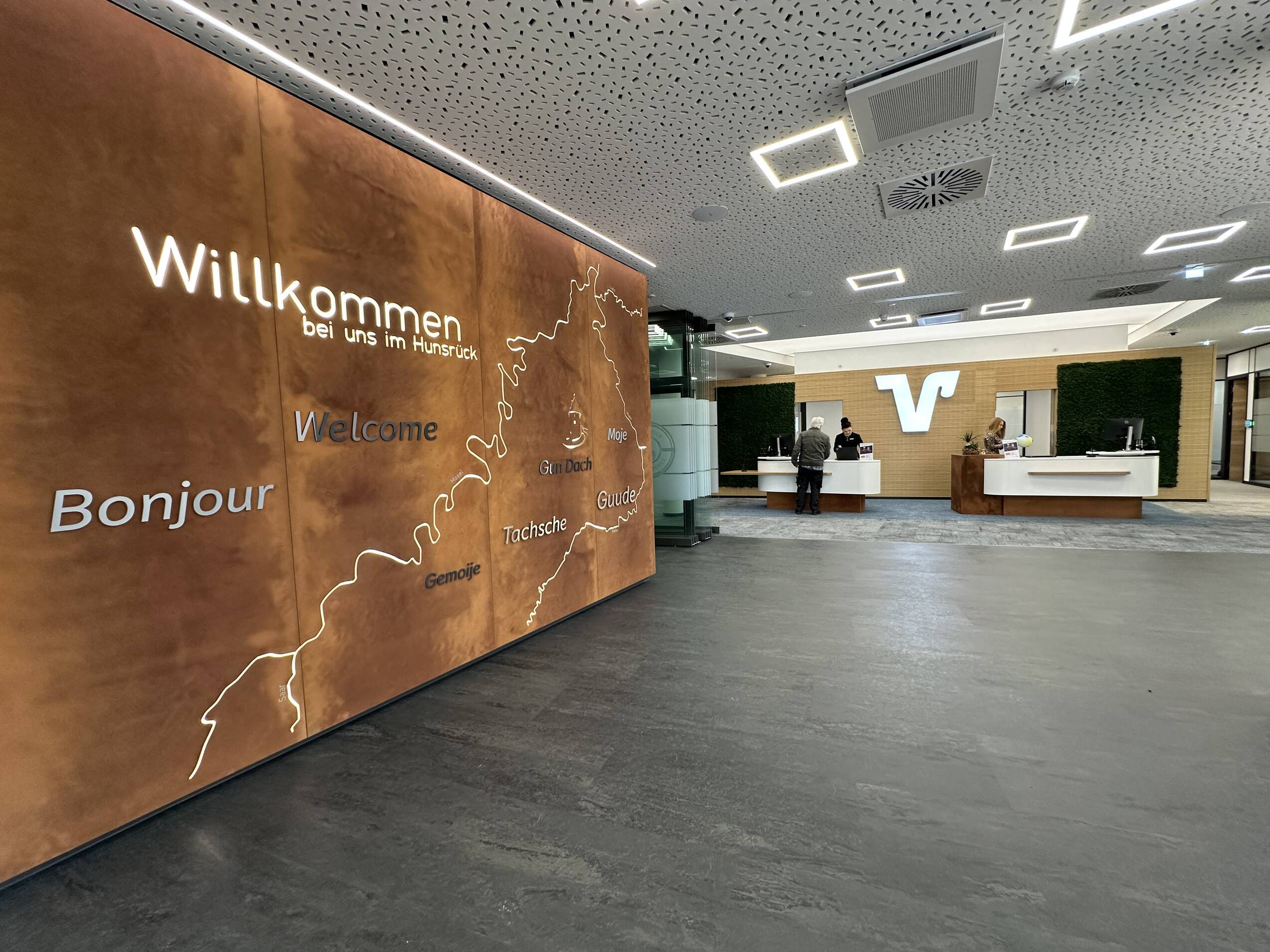 Erweiterung der Netzwerk im Bürogebäude durch ERN Elektrosysteme in Hunsrück