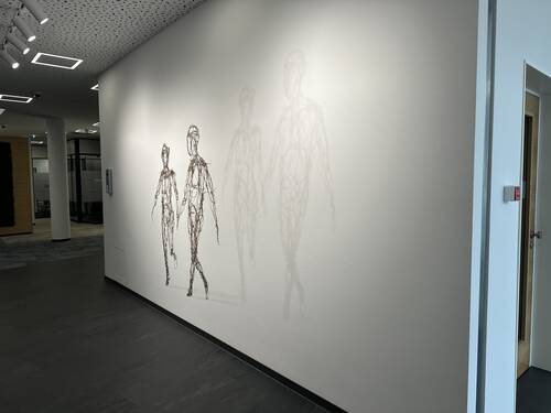 Montage der Sicherheitsbeleuchtung in Lagerhalle durch ERN Elektrosysteme in Hunsrück