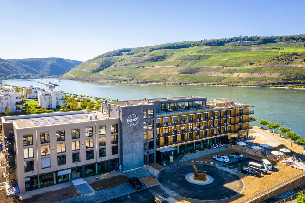 Papa Rhein Hotel ausgestattet mit Elektrotechnik und intelligenter Gebäudesteuerung von ERN in Simmern
